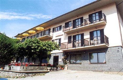 Hotel La Capannina Massino Visconti Bagian luar foto