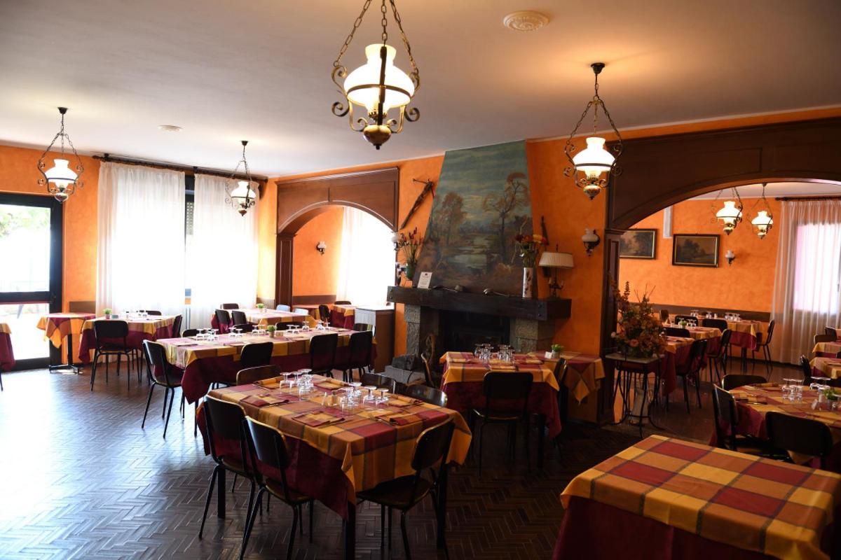 Hotel La Capannina Massino Visconti Bagian luar foto